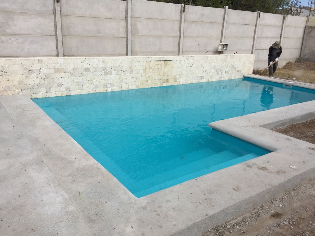 Piscina 7 x 4 Piedra Roja
